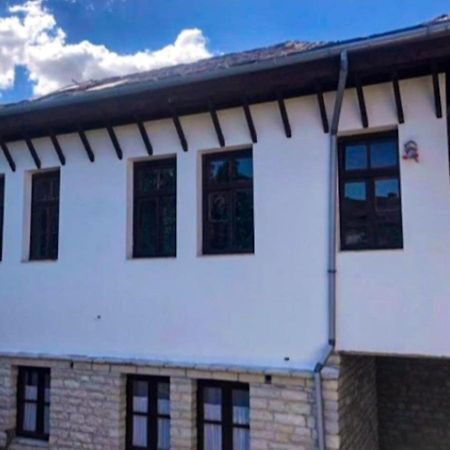 Miziriguesthouse Gjirokastër Exterior foto