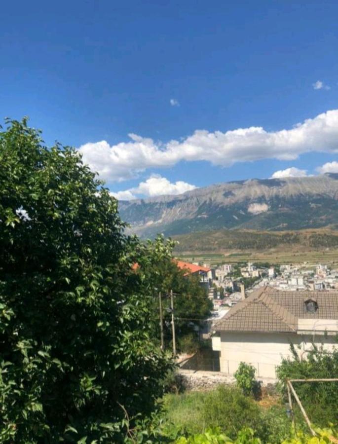 Miziriguesthouse Gjirokastër Exterior foto