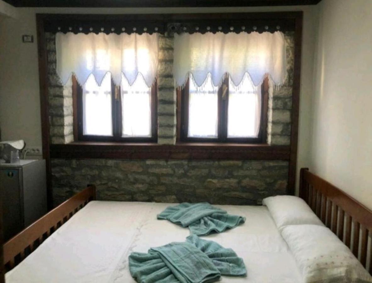 Miziriguesthouse Gjirokastër Exterior foto